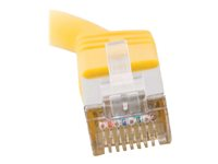 C2G Cat5e Booted Shielded (STP) Network Patch Cable - Cordon de raccordement - RJ-45 (M) pour RJ-45 (M) - 10 m - STP - CAT 5e - Moulé - jaune 83821